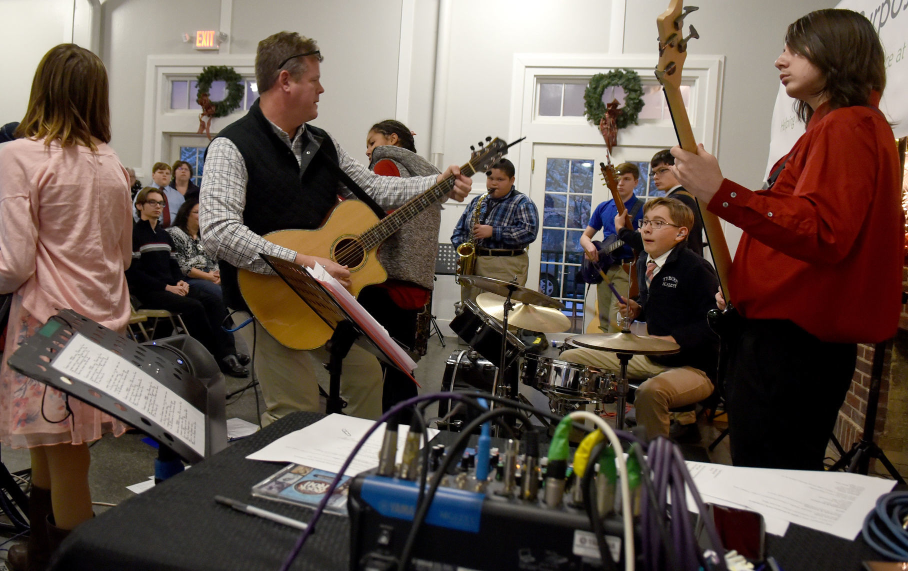 Tree Lighting 6.JPG